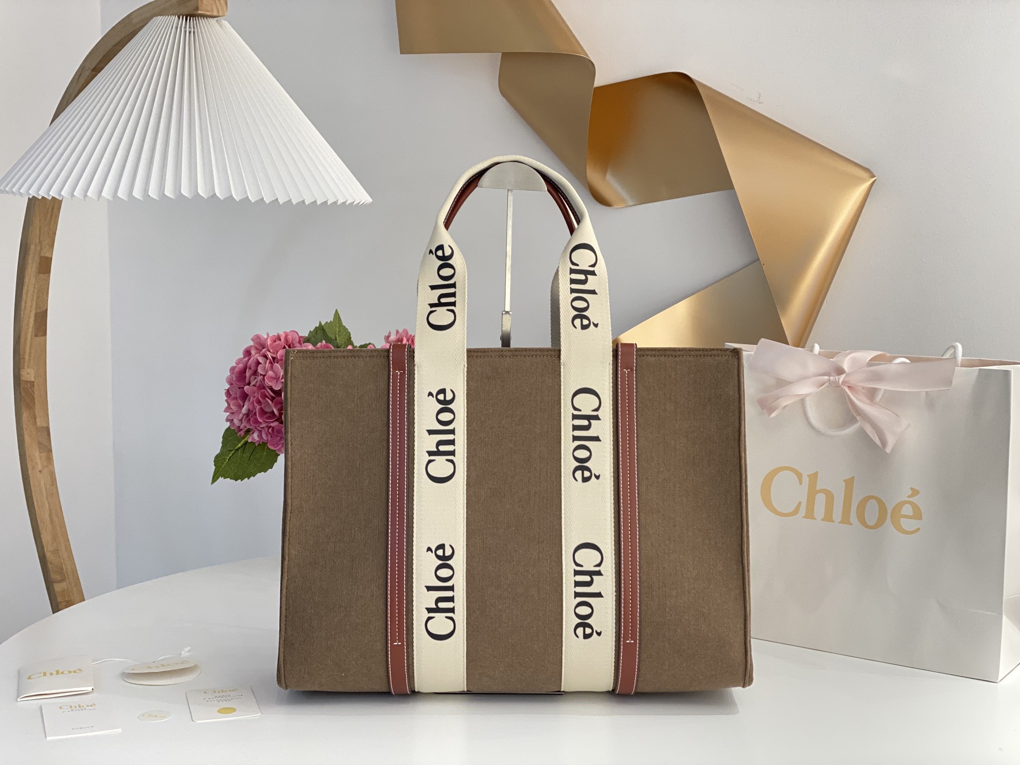 Chloe Large Woody Tote Bag In Linen